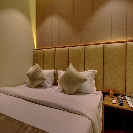 Hotel Amber Suite Near Mumbai Airport Exterior foto