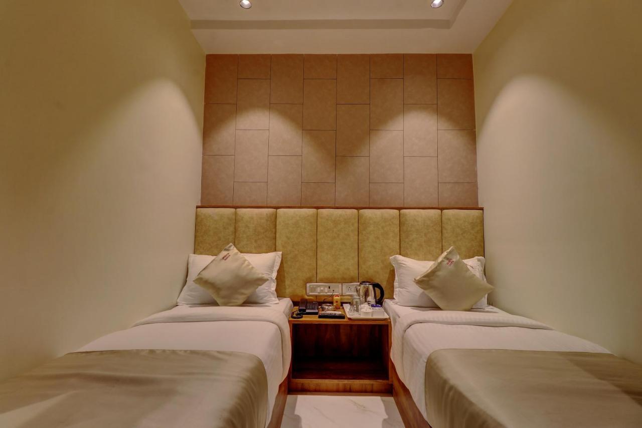 Hotel Amber Suite Near Mumbai Airport Exterior foto